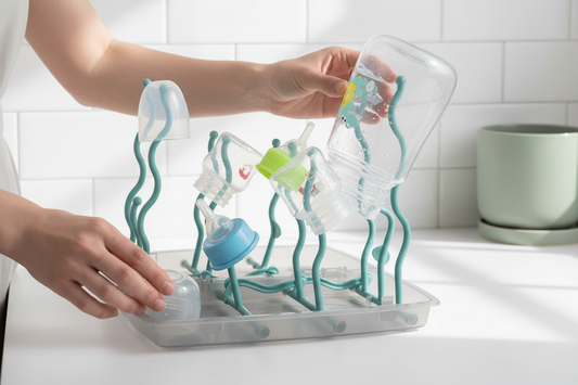 Cadeaux de naissance originaux 2026 : 15 idées pour émerveiller les jeunes parents
