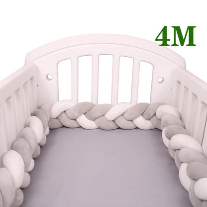 Tour de lit bébé tressé – Protection et décoration pour berceau