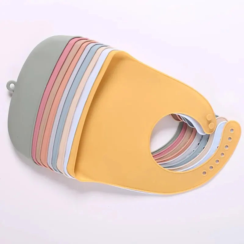 Bavoir silicone bébé 9 coloris – Impérméable, facile à nettoyer, sans BPA