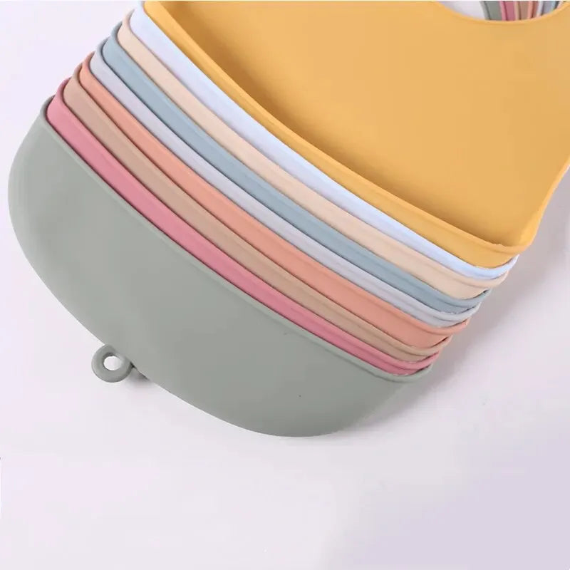 Bavoir silicone bébé 9 coloris – Impérméable, facile à nettoyer, sans BPA